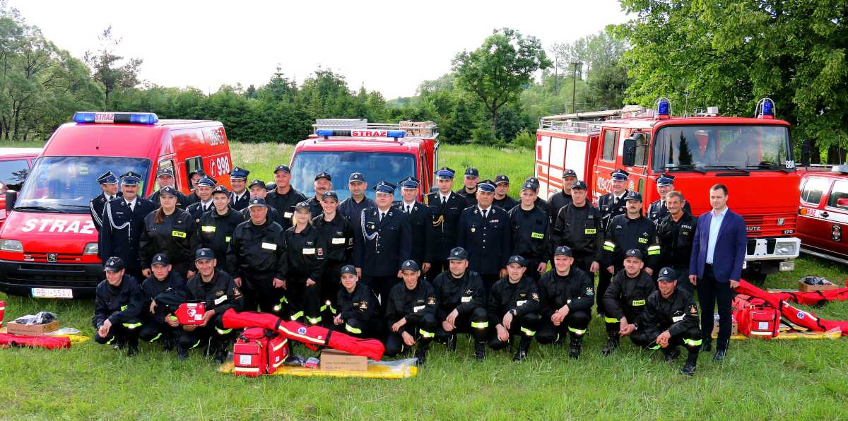 Przekazanie sprzętu dla OSP